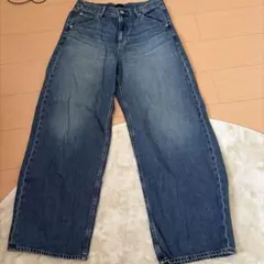 UNIQLO バギーカーブジーンズ　Blue サイズ28 標準丈