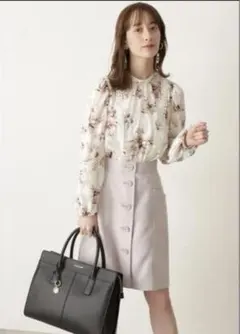 〔美品〕JILL STUART♡花柄ブラウスのサムネイル
