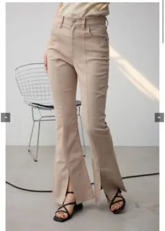 ブーツカット カジュアルパンツ