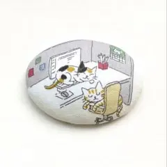 くるみボタン　ヘアゴム　ブローチ　帯留　猫　お仕事　居眠り　No.788