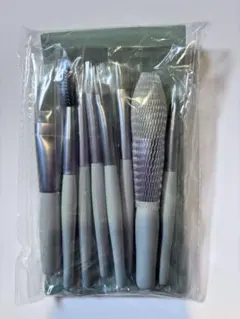 メイクブラシセット 8本 ミントグリーンケース付き　旅行