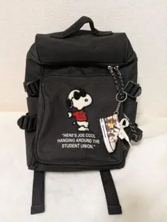 スヌーピー　刺繍カジュアル　リュック　バックパック　黒　キーホルダー付き
