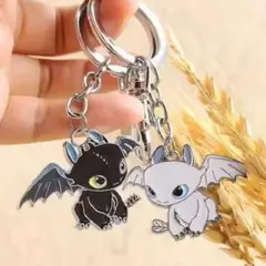 大人気❣️ヒックとドラゴン ライトフューリー キーホルダー - メルカリ