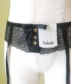 《Aubade》オーバドゥ　Femme Aubade　ガーターベルト　サイズ2のサムネイル