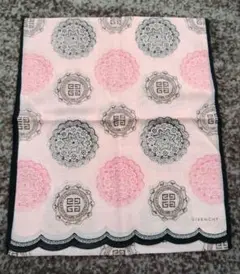 GIVENCHY ★ピンク★花柄学模様★スカーフ 美品