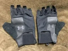 Under Armour トレーニンググローブ　ブラック