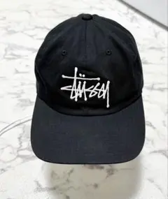 Stussy ブラック ベースボールキャップ - メルカリ
