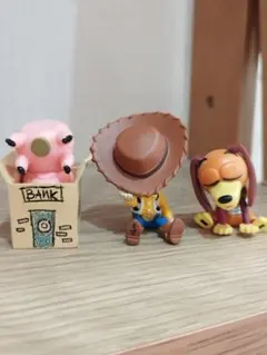 肩ズン かくれんぼトイストーリー スリンキー ウッディ ハム