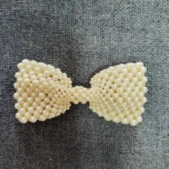 パール風リボンバレッタ ゴールドクリップ