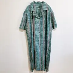 美品　Blue Trick　岡山藍染め　花柄　シャツワンピース BlueTrick 岡山 シャツワンピース チュニック インディゴ 花柄 藍染め