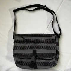 ⭐︎YAK PAK ショルダーバッグのサムネイル