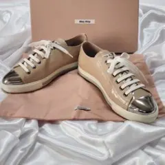 MIUMIU*ミュウミュウ スニーカー メタリック 光沢 ベージュ 36のサムネイル