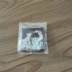 M!LK サクラステージ ポップアップ スクエア缶バッジ 山中柔太朗