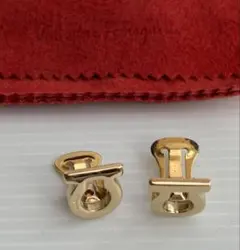 あ*す様 美品 Salvatore Ferragamo ガンチーニ イヤリングのサムネイル