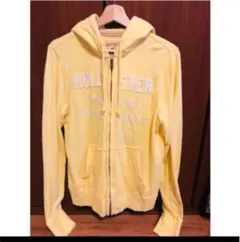 HOLLISTER イエローパーカー