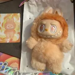 POP MART エナジーラブブ　happiness ぬいぐるみペンダント