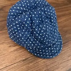 ベビーキャップ　ネイビー　水玉