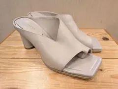 Item thumbnail for item e6275298-a099-4460-a658-cbc6393c340f