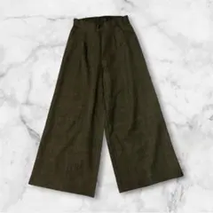グリーン ワイドパンツ M ボトムス　パンツ　モスグリーン