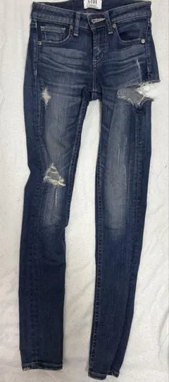 GYDA ダメージジーンズ