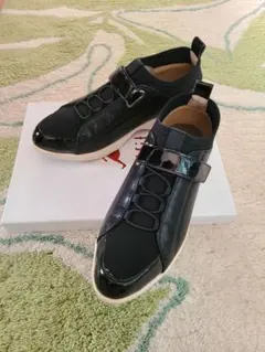 fitfit レディーススニーカー　ブラック23.5㎝