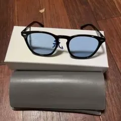 氣 調光サングラス