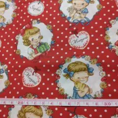 マーガレット＆ソフィ　キルトゲイト　花輪　赤ドット柄