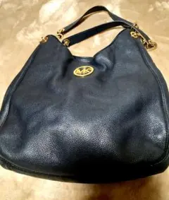 MICHAEL KORS（マイケルコース）黒ショルダーバッグ
