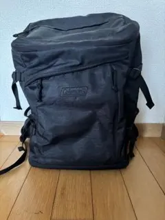 コールマン　黒リュック　パソコン収納可/高校生のサムネイル