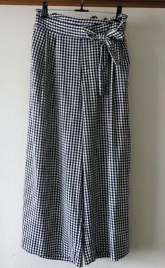 ZARA さらっとしたパンツ