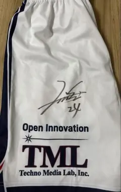 Item thumbnail for item 7c4891e9-4c80-49d1-9a43-e16661d85dcb