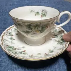 Item thumbnail for item 1ffa43a2-3a3d-44fc-b794-a917e330f78e