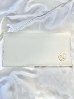 未使用　皇居財布　菊紋入り 長財布 パール調 エナメル調 未使用 皇居財布 菊紋入り 長財布 パール調 エナメル調 - メルカリ