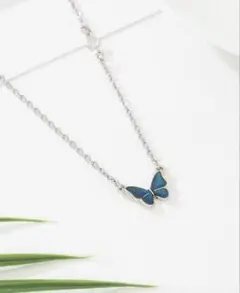 温度で色が変わる 蝶々ネックレス サーモクロミック バタフライ レディース　韓国