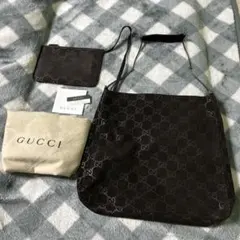 Gucciグッチ⭐︎ベルベットベロア　ショルダーバッグ　黒 Yahoo!オークション - 「グッチ ベロア バッグ」その他 (かばん