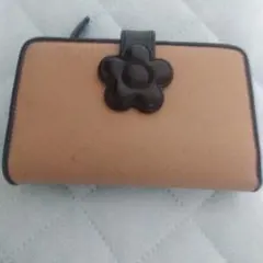 MARY QUANT花モチーフ 二つ折り財布 ベージュ