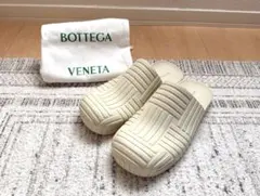【美品】BOTTEGA VENETA ボッテガ スリッポン サンダル 26cmのサムネイル