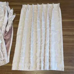 フィスバカーテン