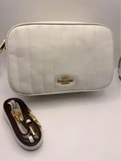25日迄お値下げ　COACH ホワイト ショルダーバッグ