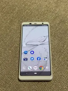 美品　arrows Be3 F-02L 白