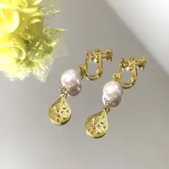 ハンドメイド　貝パール10ミリ　ベビーピンク　ヴィンテージ風　揺れるイヤリング