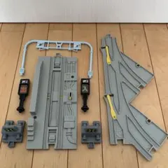 【ROYAL☆BLUE様 専用】【お値下げ】プラレール 車両基地セット
