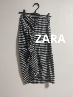 ZARA フリルタイトスカート　S お値下げ不可のサムネイル