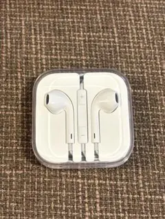 【新品未使用】Apple iPhoneイヤホン　ホワイト ケース付き