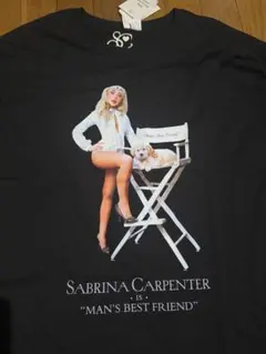 Sabrina Carpenter Man's Best Friend Tシャツのサムネイル