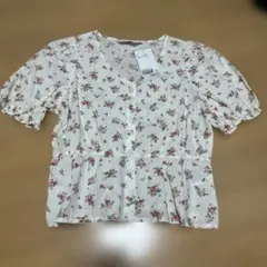 新品未使用　H&M 150cm 花柄半袖ブラウスのサムネイル
