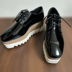 DAIYAER エナメル厚底　黒のレースアップシューズ