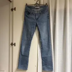 リーバイス　312 shaping slim 28インチ　レディース