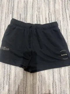 ナイキ　スウェット　ブラック　L ショートパンツのサムネイル