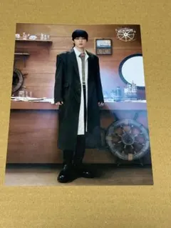 K-POP アイドル 写真 ロングコート